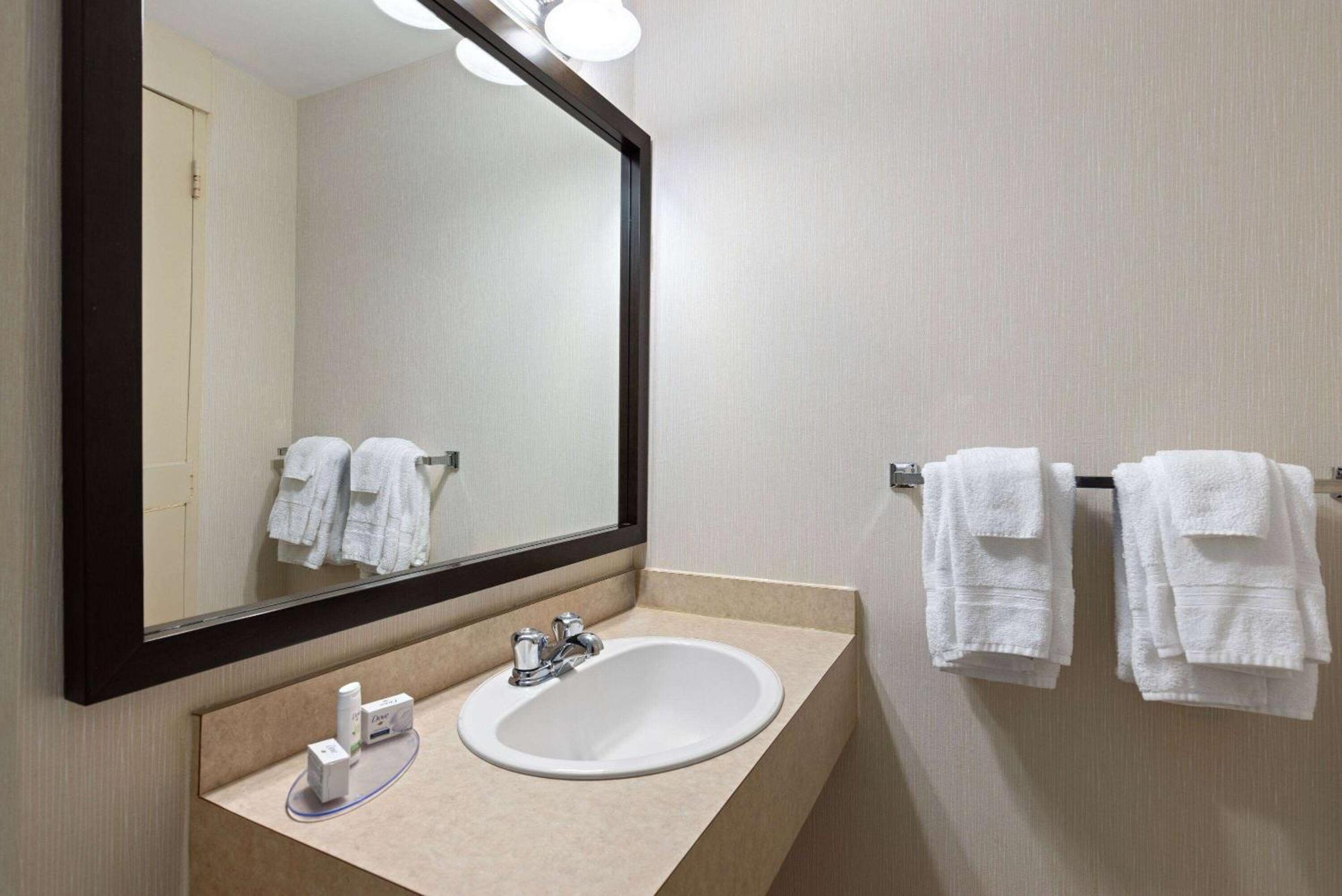 Travelodge By Wyndham Thunder Bay On Εξωτερικό φωτογραφία